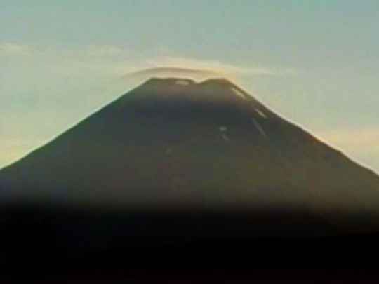 Thumbnail image for Journeys in National Parks: Tongariro te Maunga