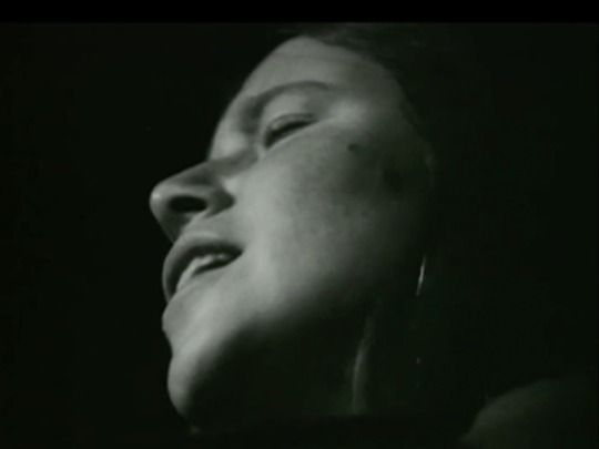Thumbnail from title in Kiwi Song Birds | NZ On Screen