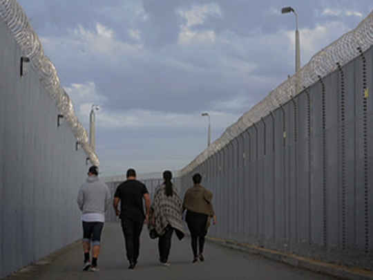 Thumbnail image for Songs from the Inside - Series Three, Episode One