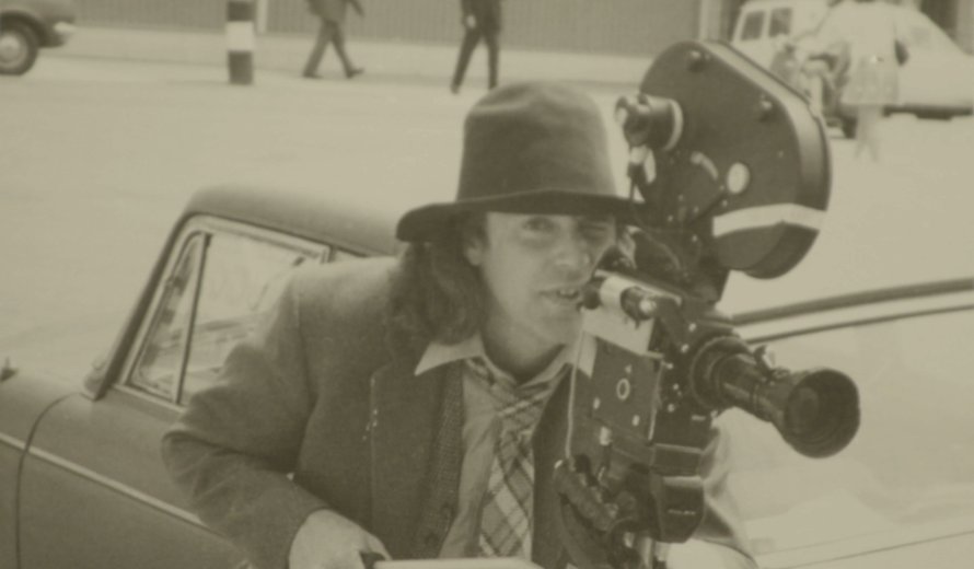59-JohnClarke-LC-Oldfilmcamera.jpg