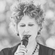 Dianne-Lindesay-Profile.jpg