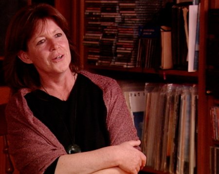 Shona Laing - Give It A Whirl Interview