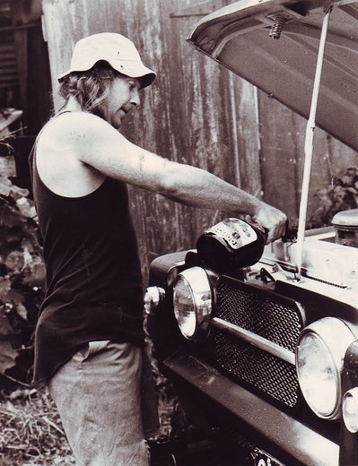 John_Clarke_in_Dagg_Day_Afternoon_0915.jpg