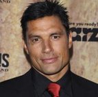 Profile picture of Manu Bennett