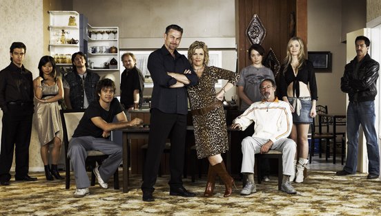 Outrageous_Fortune_Gallery_Season_2_cast_shot.jpg