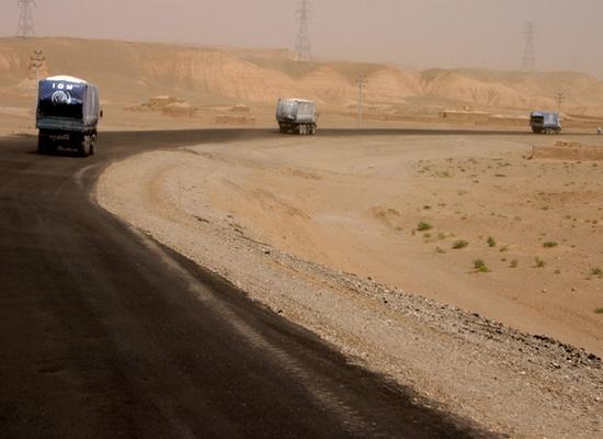 Pacific_Solution_gallery_trucks.jpg