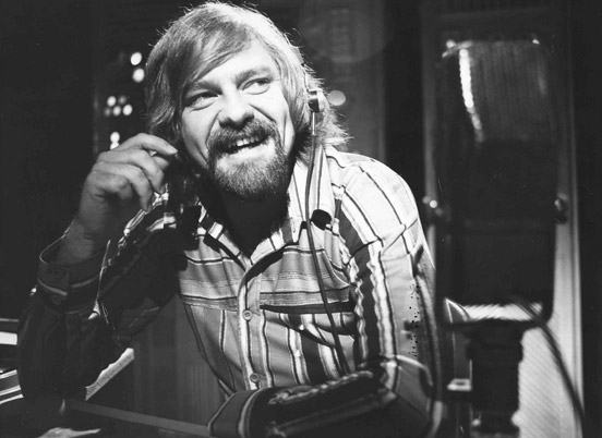 Radio-With-Pictures-Gallery-1.jpg