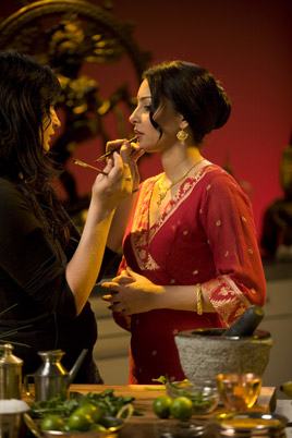 Tracey-Sharman-_Make-Up_-and-Laila-Rouass-_Anita_-Tracey_s-touches-up-Anita_s-Make-Up-between-takes.jpg